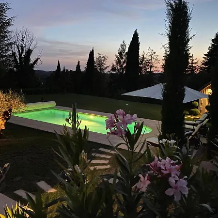 Amity. Exclusive Poolside Garden Apartment