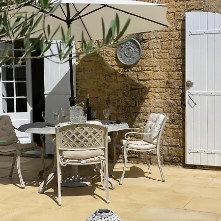 Amity. Exclusive Poolside Garden Apartment Sarlat-la-Caneda