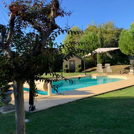 Amity. Exclusive Poolside Garden Sarlat-la-Caneda